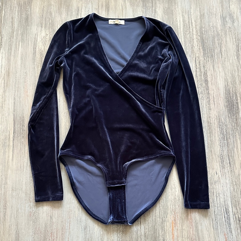 Madewell Velvet Bodysuit in Deep Blue